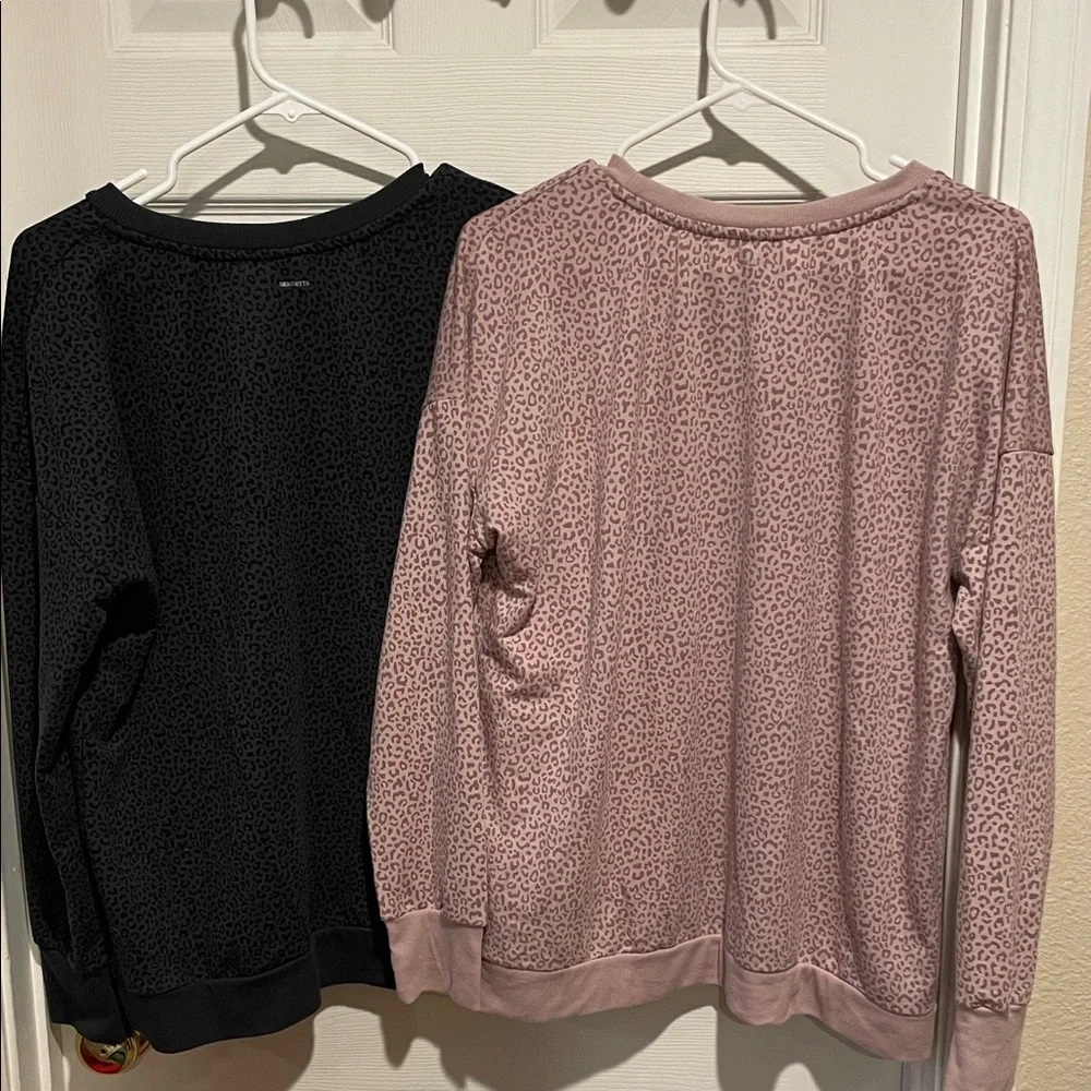 Mondetta Leopard Print Crew Neck thin sweatshirt- Black and Pink - Picture 4 of 6